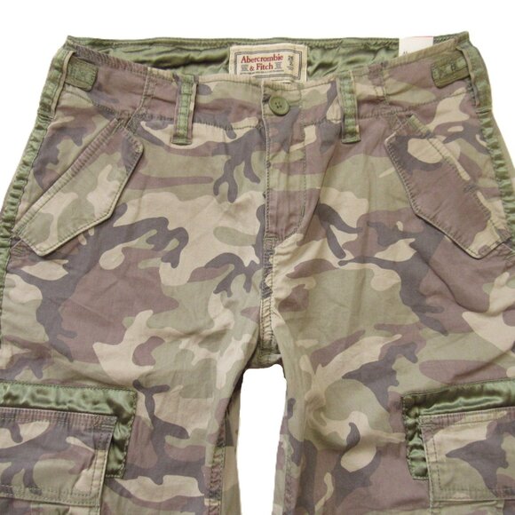 NWT Abercrombie & Fitch Vintage Reissue 2000's Utility Cargo in Camo 26 L 2 Long - Picture 2 of 8